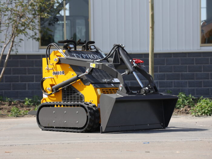 TYPHON STOMP 2000lbs Mini Skid Steer Loader